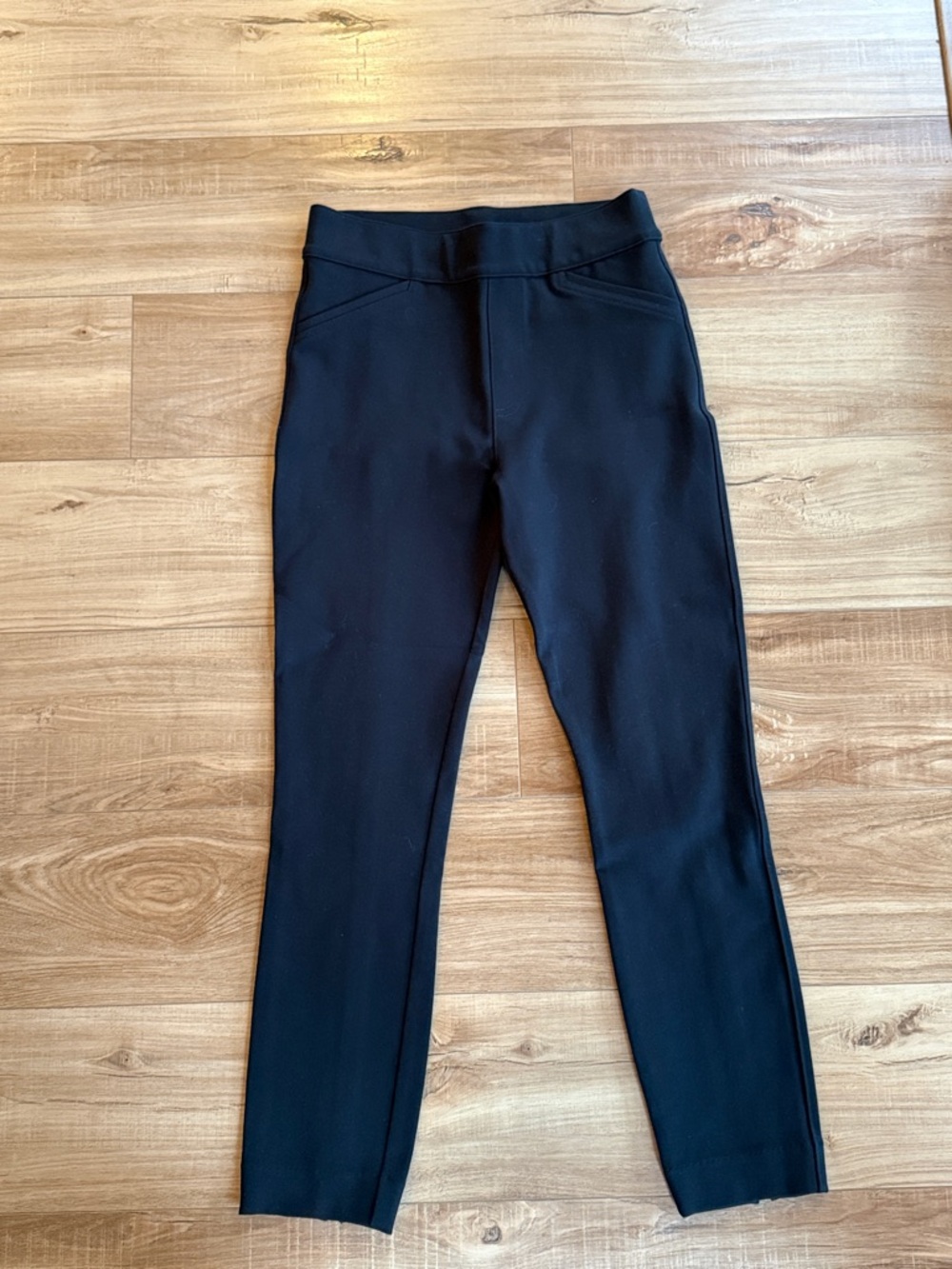 SPANX Black Pull-On Ankle Pants
